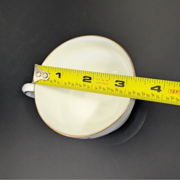 Wedgwood Cathay Bone China Tea Cup Floral Pattern Gold Trim Vintage England - Picture 3 of 9